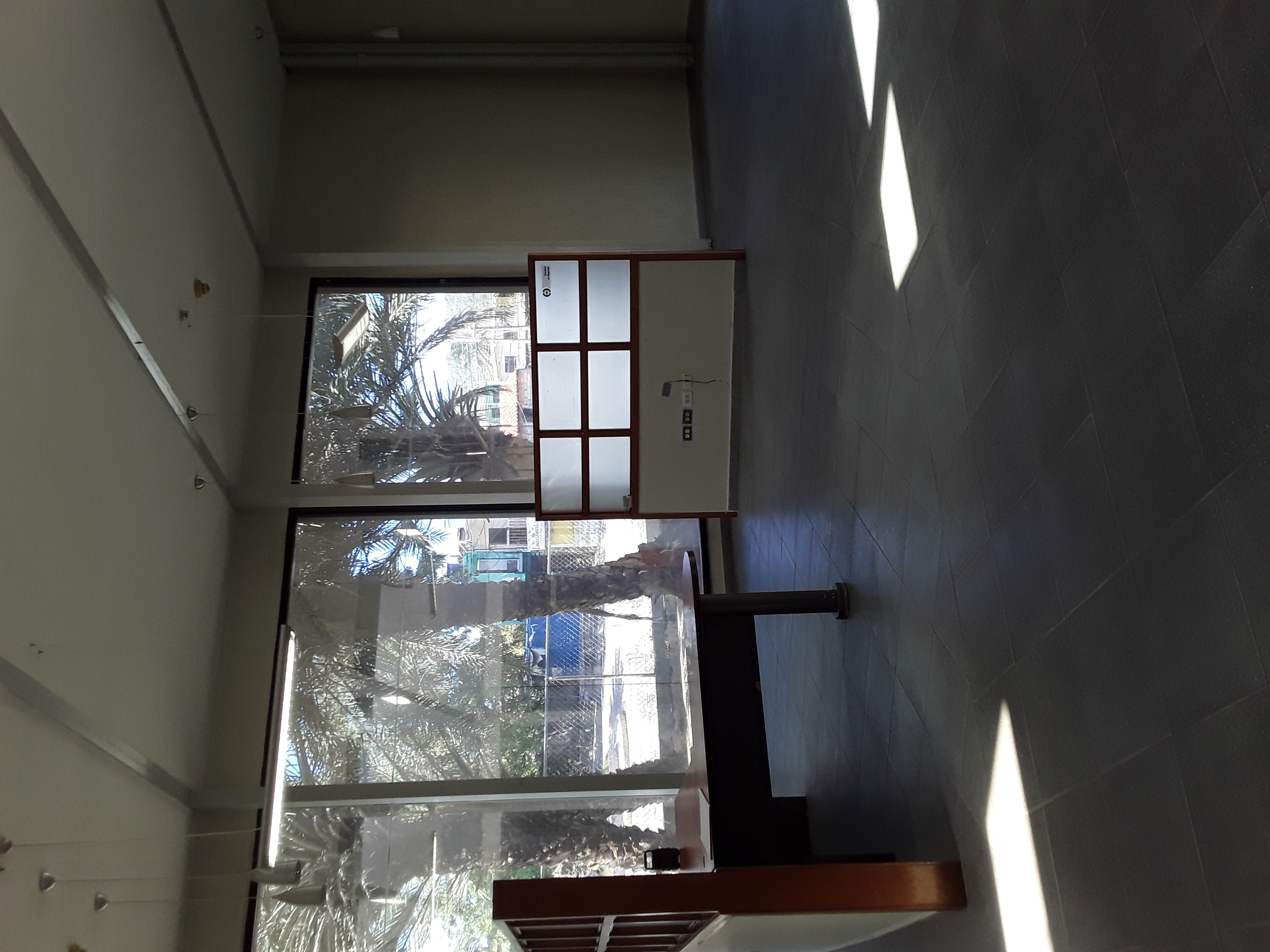 PREMISES IN LOS ROBLES, FOR SALE