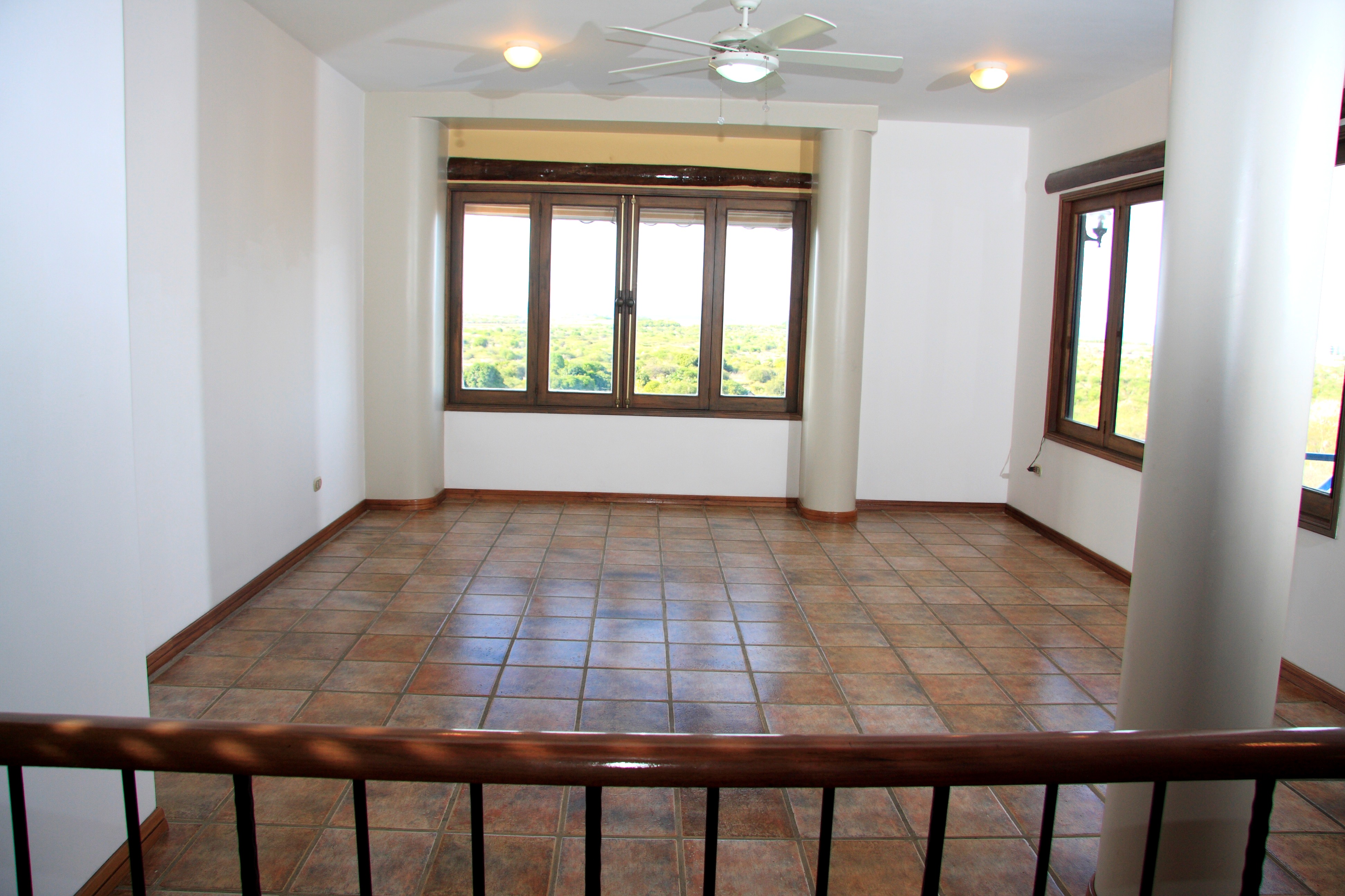 BELLA CASA EN VENTA EN ZONA ESTE URB CASA DE CAMPO COUNTRY CLUB