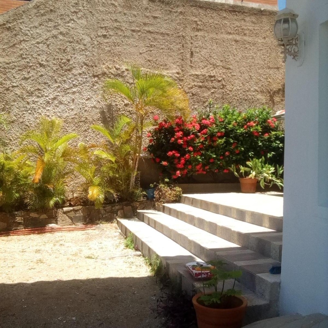 HERMOSA CASA  EN VENTA EN PARAISO I