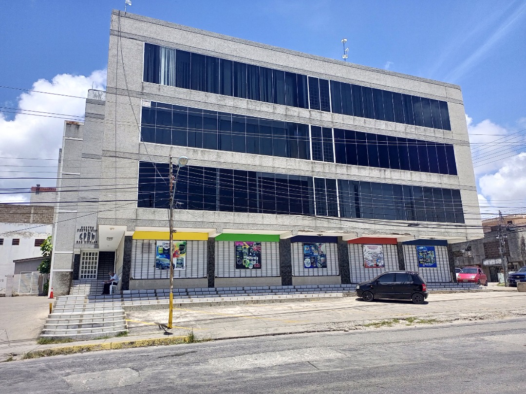 OFICINA EN VENTA EN PORLAMAR