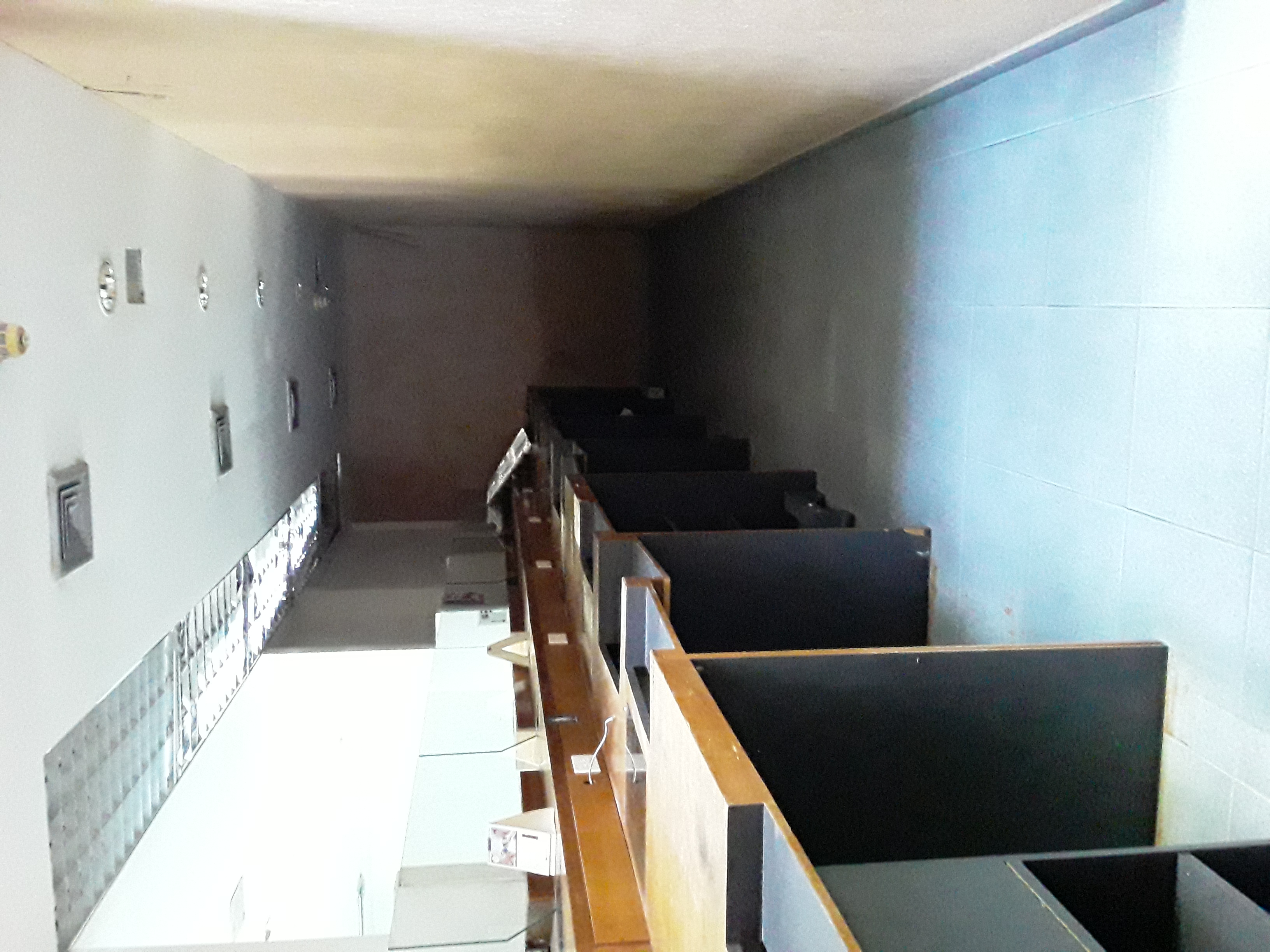 LOCAL EN LOS ROBLES, EN ALQUILER