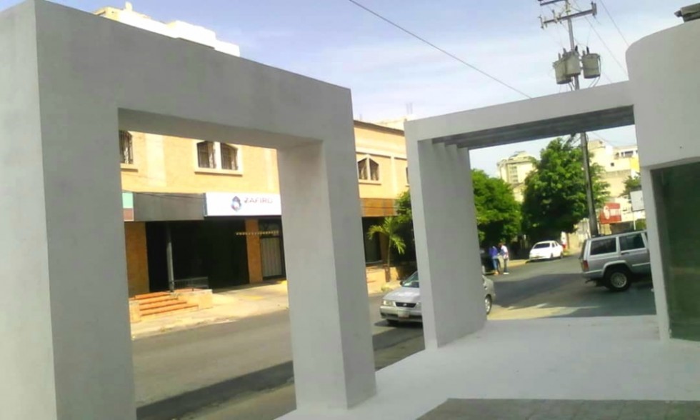 BUILDING FOR SALE IN CAMPOS STREET, PORLAMAR