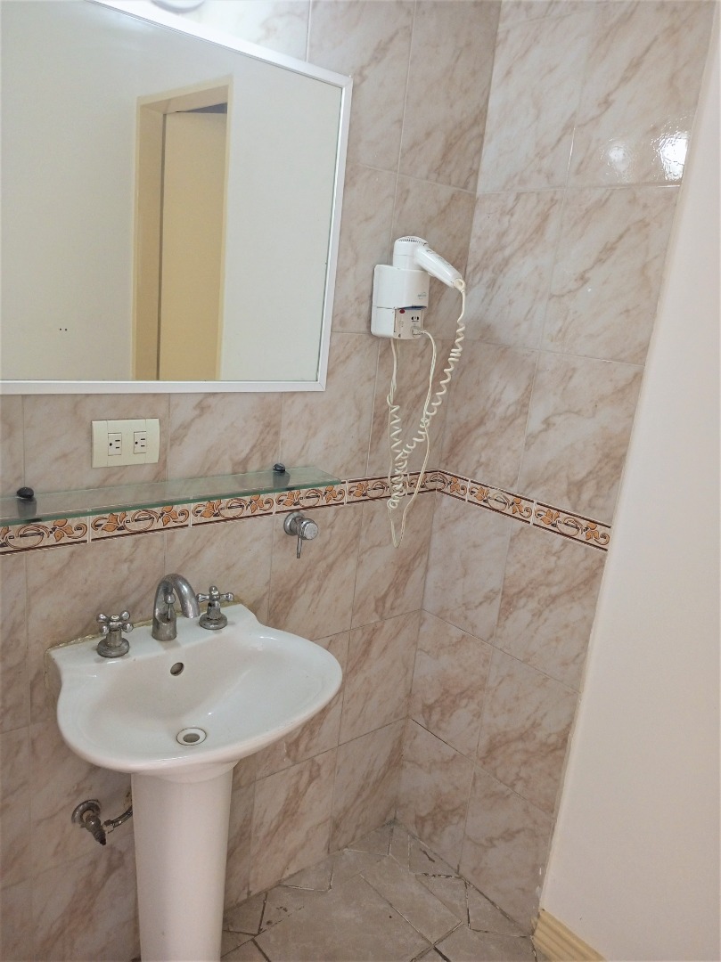 HOTEL FOR SALE IN AV. MAY 4, MARGARITA ISLAND