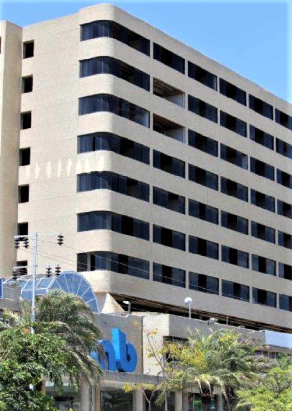 HOTEL ON AV. BOLIVAR WITH ALDONZA MANRIQUE