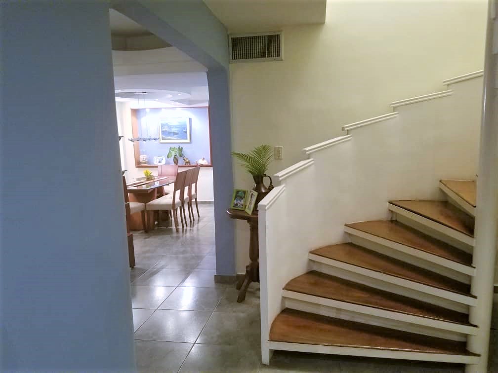 TOWNHOUSE IN PARAISO II, FOR SALE