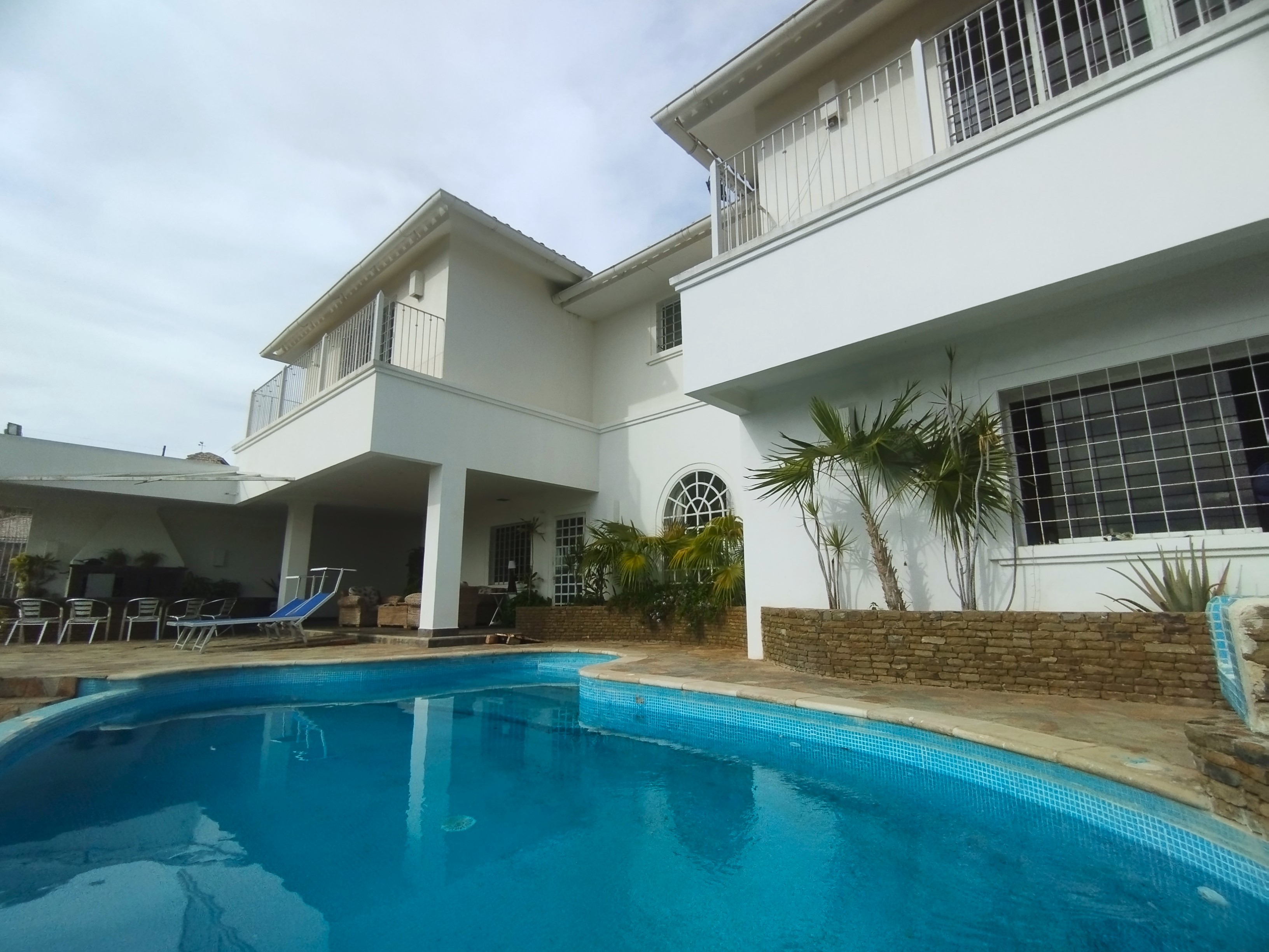 HOUSE IN PARAISO I, FOR SALE