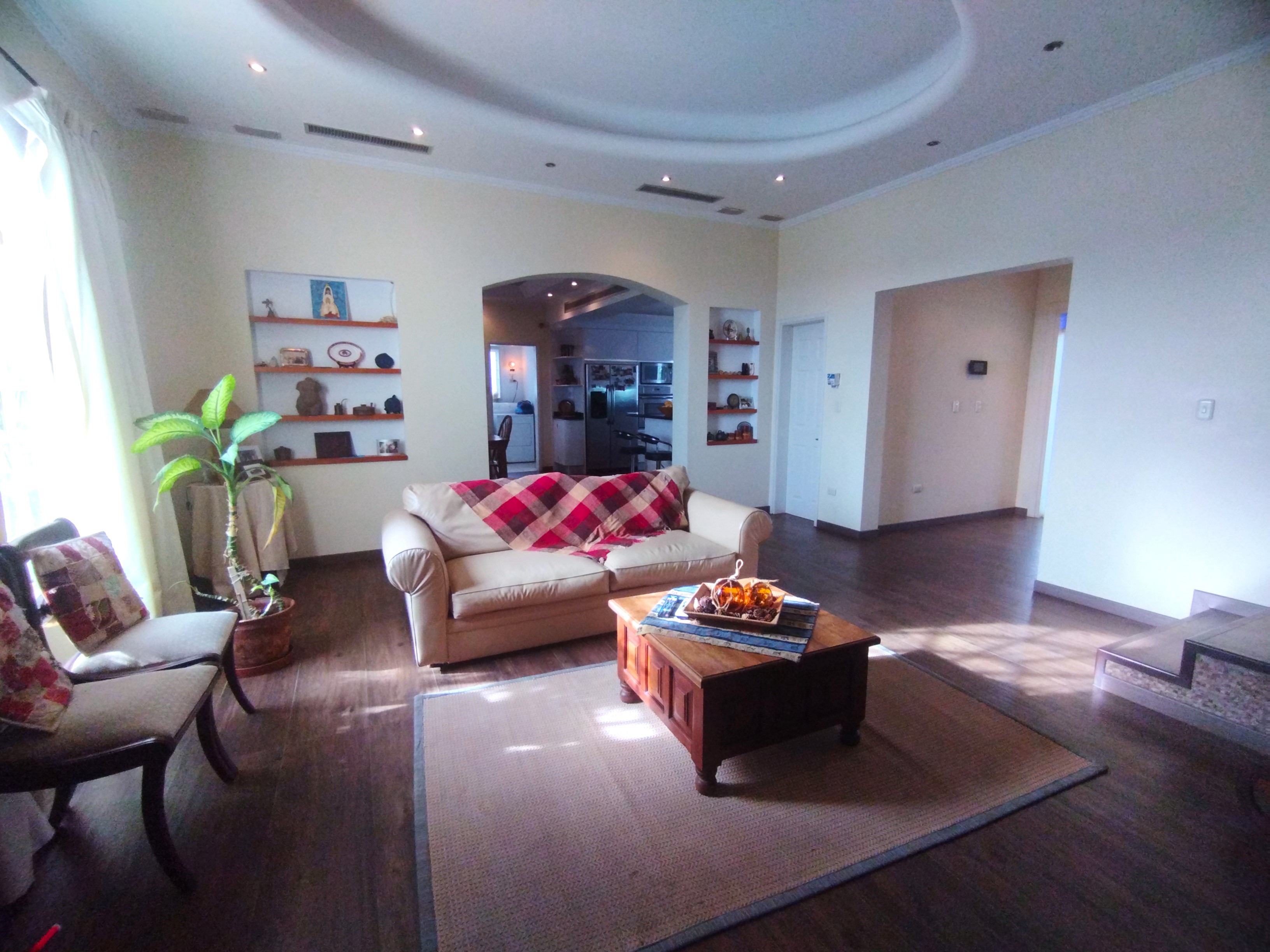 HOUSE IN PARAISO I, FOR SALE
