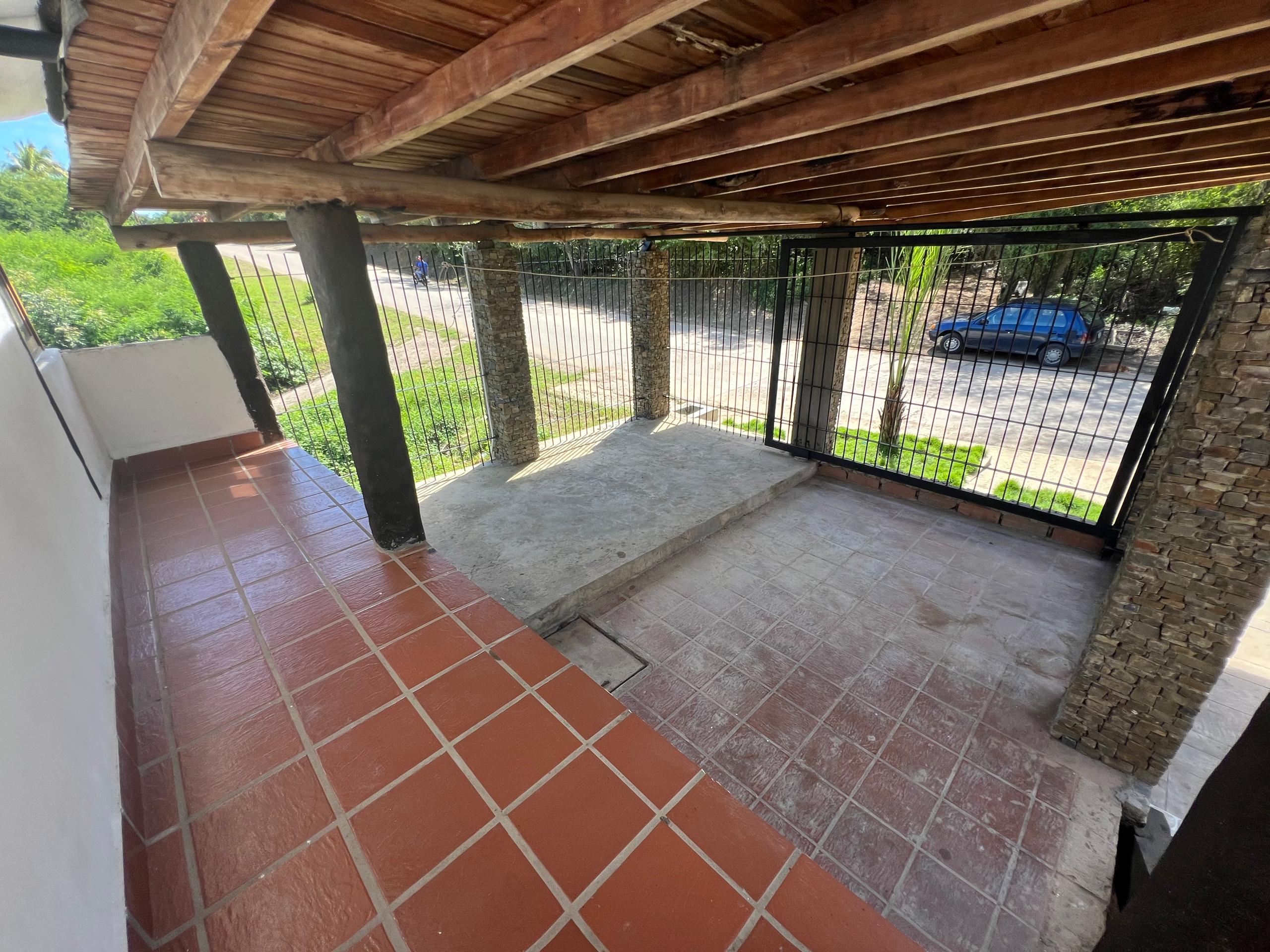 HOUSE IN GUARAME FOR SALE