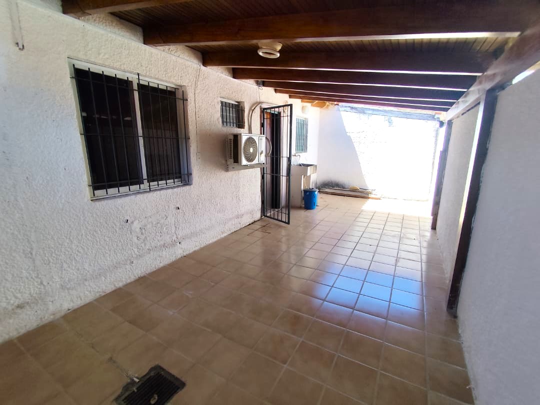 CASA EN VENTA EN LOMA DE GUERRA