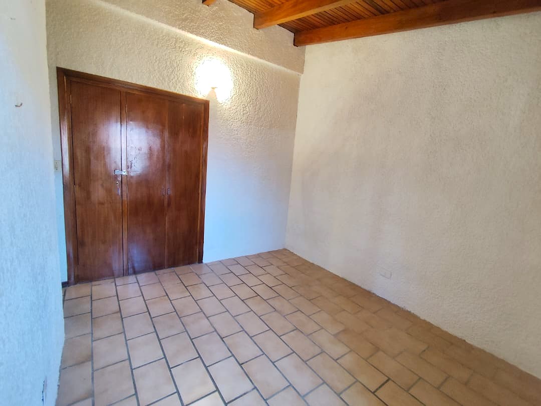 CASA EN VENTA EN LOMA DE GUERRA