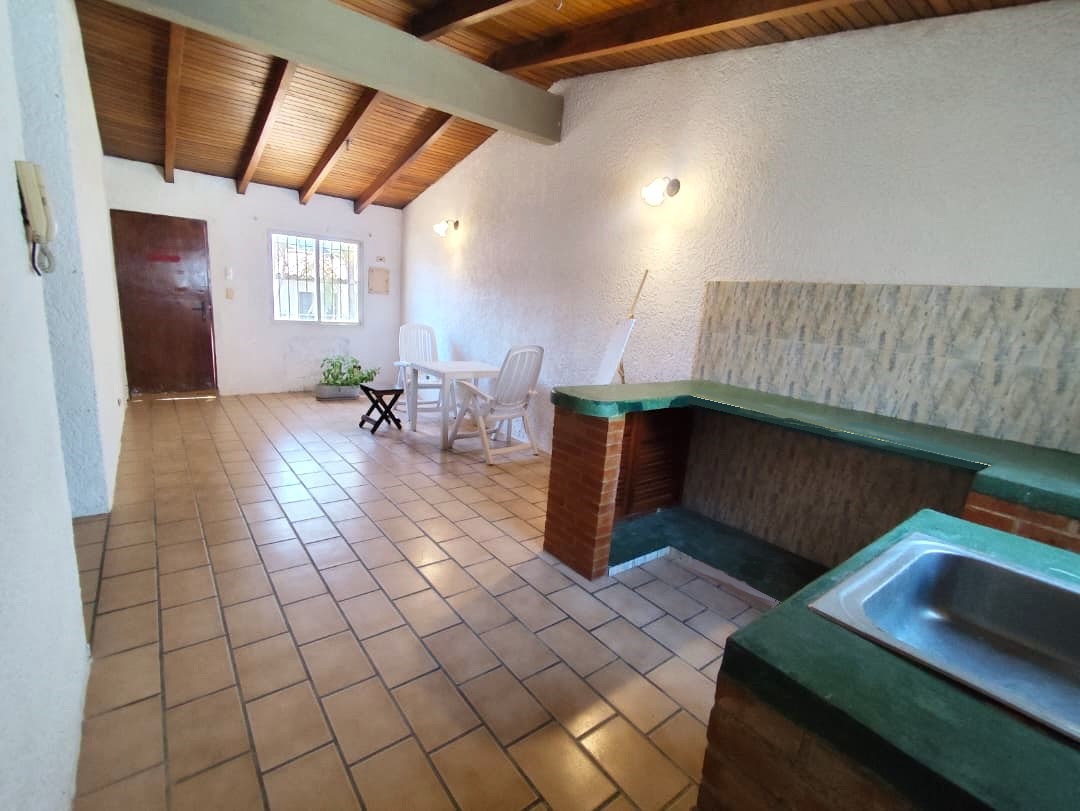 CASA EN VENTA EN LOMA DE GUERRA